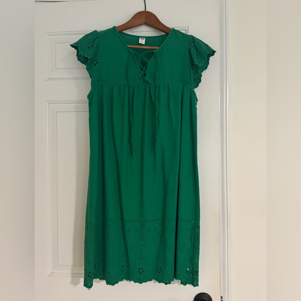 Old Navy Vibrant Green Lace Dress